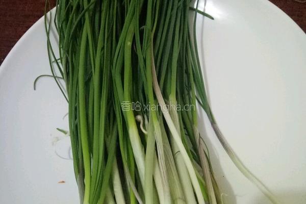 野蒜炒鸡蛋的做法图解2