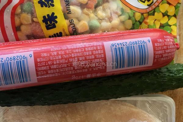 家庭版鸡肉炒三丁的做法图解1