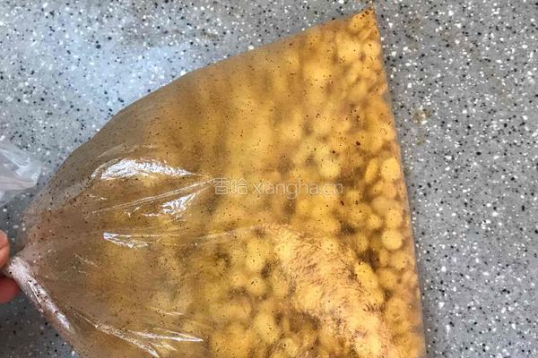 香辣玉米脆片的做法图解3