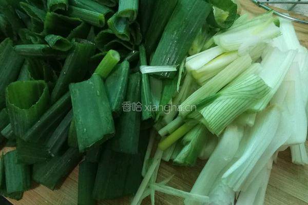 老屋私房菜蚝油芽葱的做法图解1