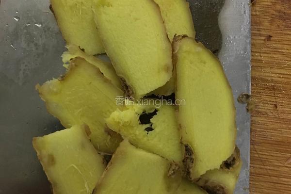 蒜苔炒腊肉的做法图解3