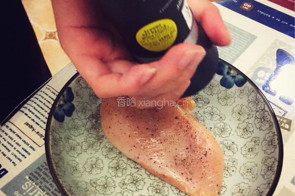 鸡胸肉色拉的做法图解2