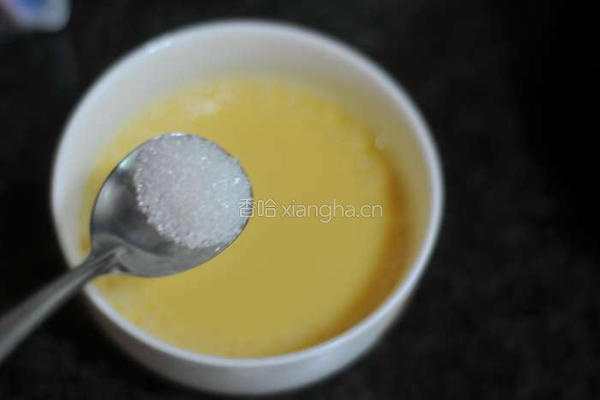 美味的鸡蛋羹的做法图解3