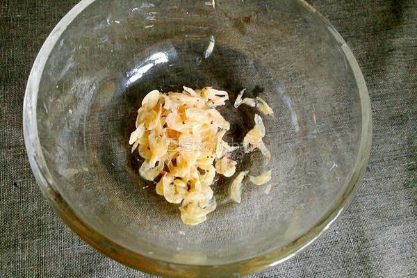 韭菜虾皮炒鸡蛋的做法图解5