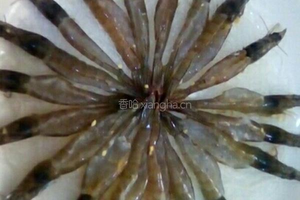 蒜蓉粉丝开背虾的做法图解8