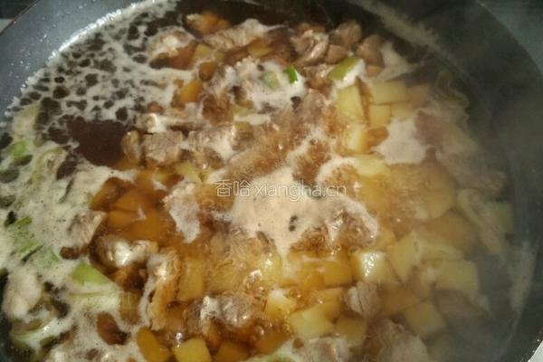 土豆炖牛肉的做法图解6