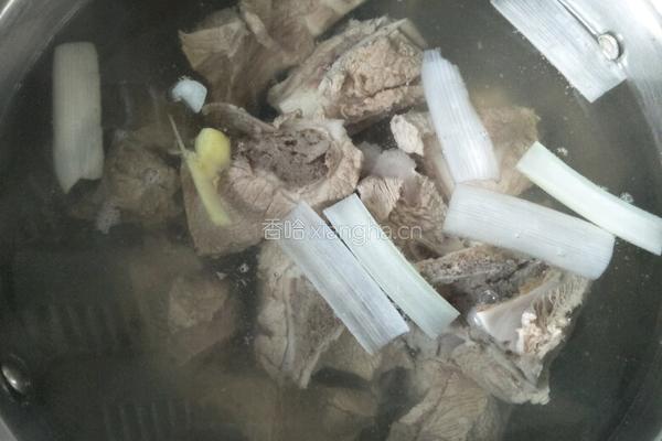 排骨豆芽汤的做法图解8