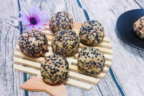 芝麻土豆球的做法图解5