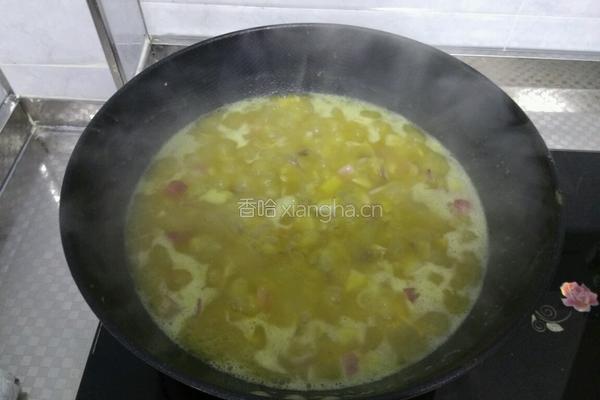 可心咖喱鸡肉黄金饭的做法图解2
