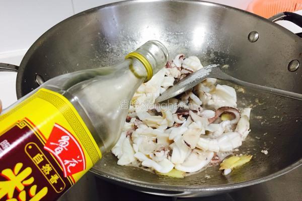 墨鱼炒荷兰豆的做法图解6