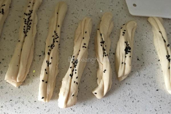 黄金油条的做法图解7