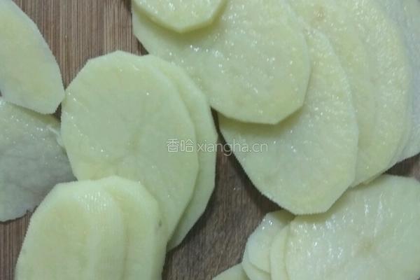 土豆泥豆沙丸子的做法图解1