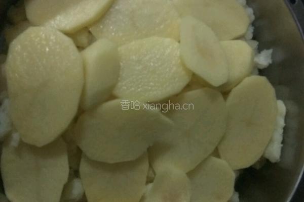 土豆泥豆沙丸子的做法图解2