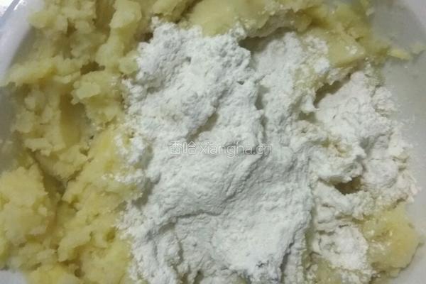 土豆泥豆沙丸子的做法图解4