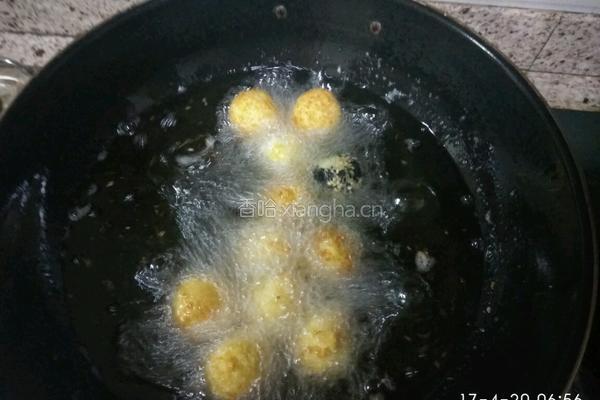 土豆泥豆沙丸子的做法图解8