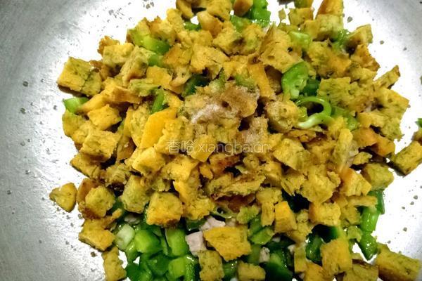 榆钱玉米饼炒肉丁的做法图解6