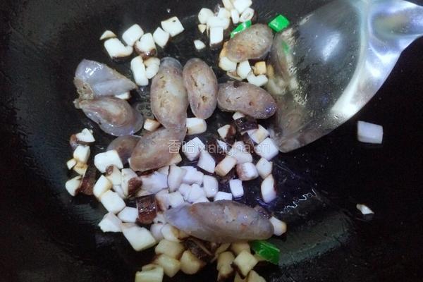 土豆腊肠焖饭的做法图解13
