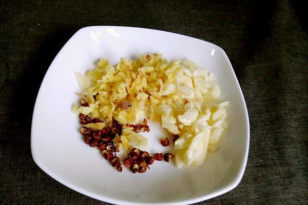 酥炒黄豆的做法图解2