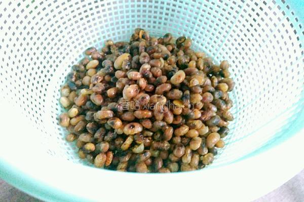 酥炒黄豆的做法图解9