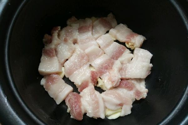 蒜香焖五花肉的做法图解4