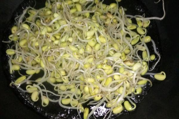 生菜拌豆芽的做法图解5