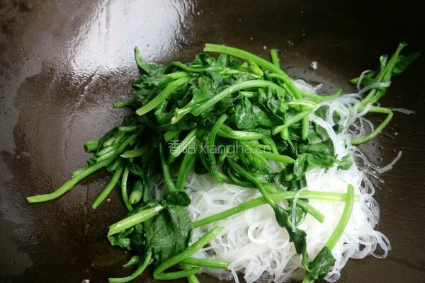 菠菜粉丝炒鸡蛋的做法图解6