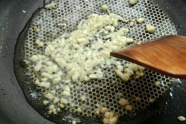 生菜炒肉的做法图解2