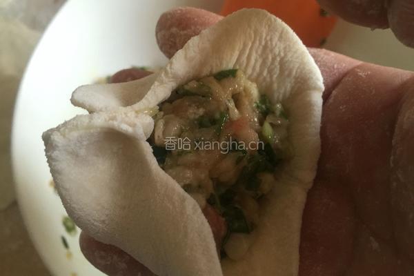 包子（猪肉韭菜馅儿）的做法图解7