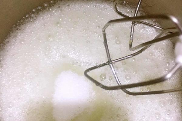 戚风蛋糕(8寸)的做法图解7