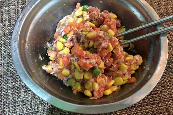 菠菜什锦肉包的做法图解3