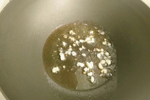 爆炒西葫芦的做法图解4