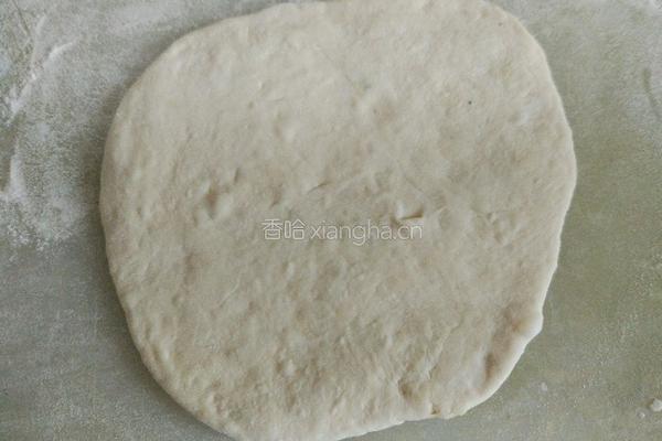 韭菜鸡蛋包子的做法图解6
