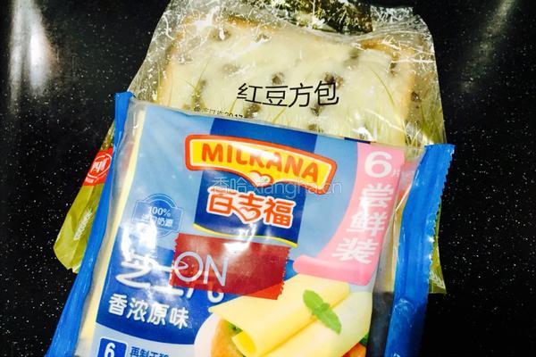 芝士红豆吐司三明治的做法图解1