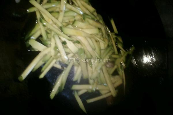 清炒姜饼瓜的做法图解4