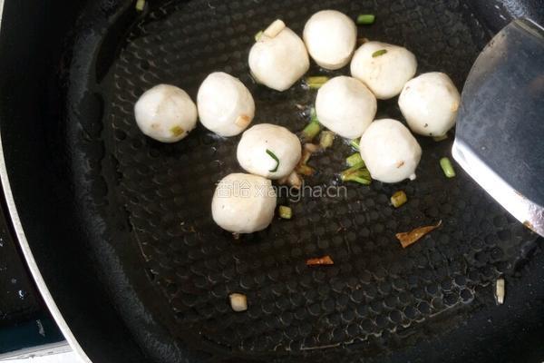 菠菜鱼丸汤的做法图解3
