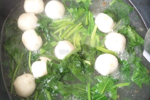 菠菜鱼丸汤的做法图解5