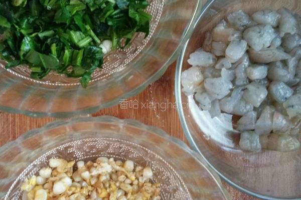 水晶菠菜虾饺的做法图解3