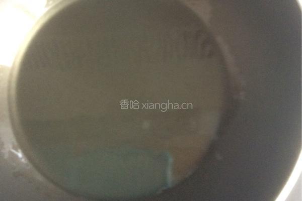 油煎槐花的做法图解4