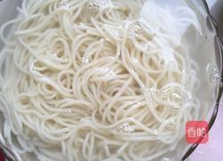 开胃香辣面条的做法图解5