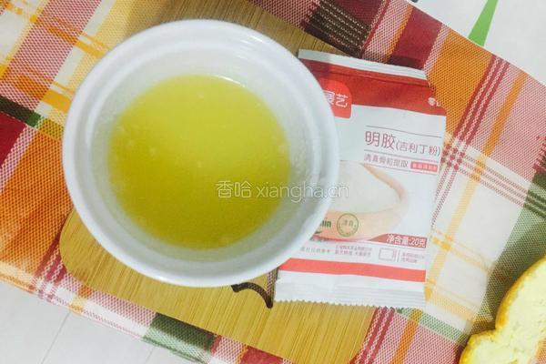 草莓慕斯的做法图解3