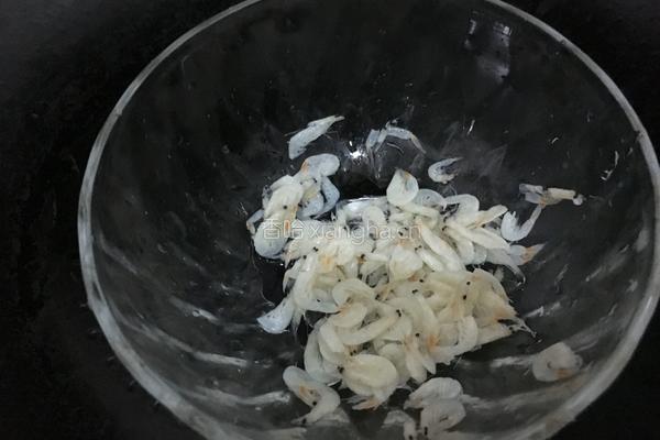 蒜末虾米生菜的做法图解3