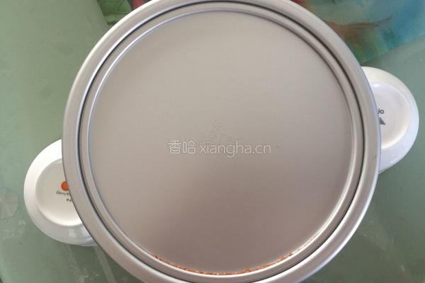 火龙果戚风蛋糕的做法图解13