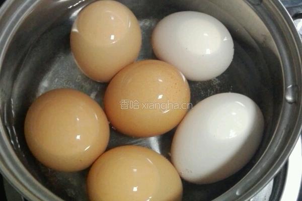 可乐鸡蛋的做法图解1