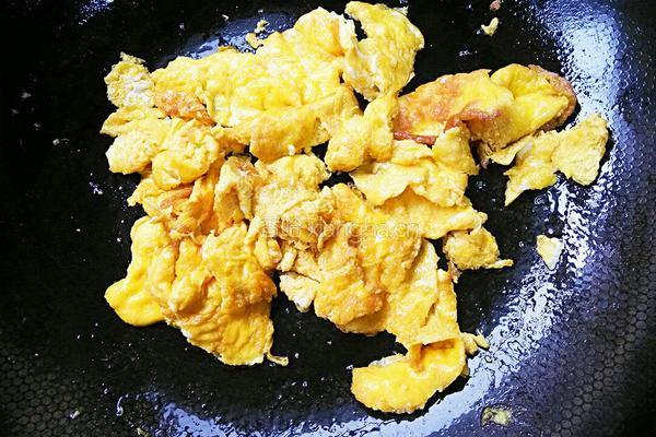青椒炒鸡蛋的做法图解5