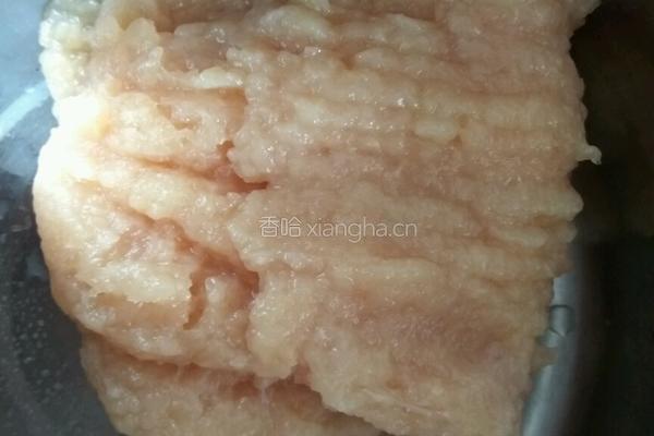 鸡肉香菇洋葱饺子馅的做法图解1