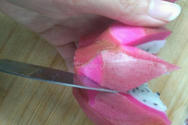 火龙果莲花的做法图解6