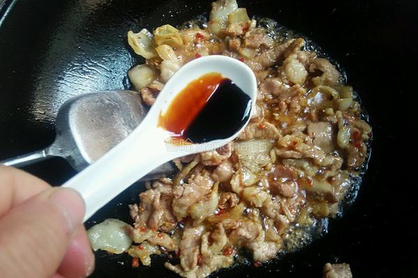 苦瓜炒家常肉的做法图解7