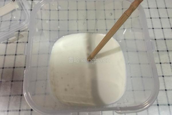 自制酸奶（面包机版）的做法图解3