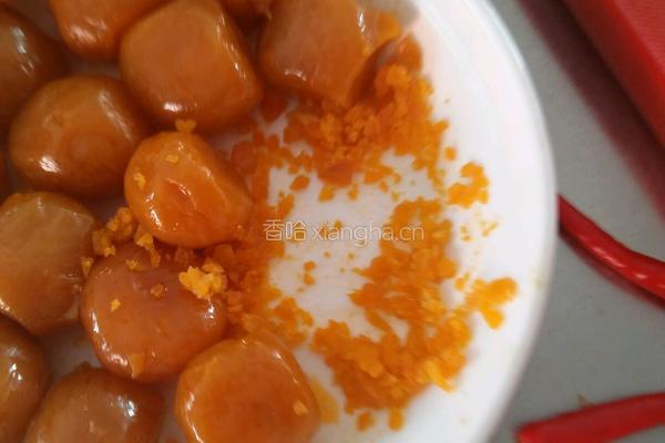 皮蛋拌豆腐的做法图解2