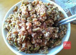 雪菜笋梢猪肉塌饼（独家料理）的做法图解2